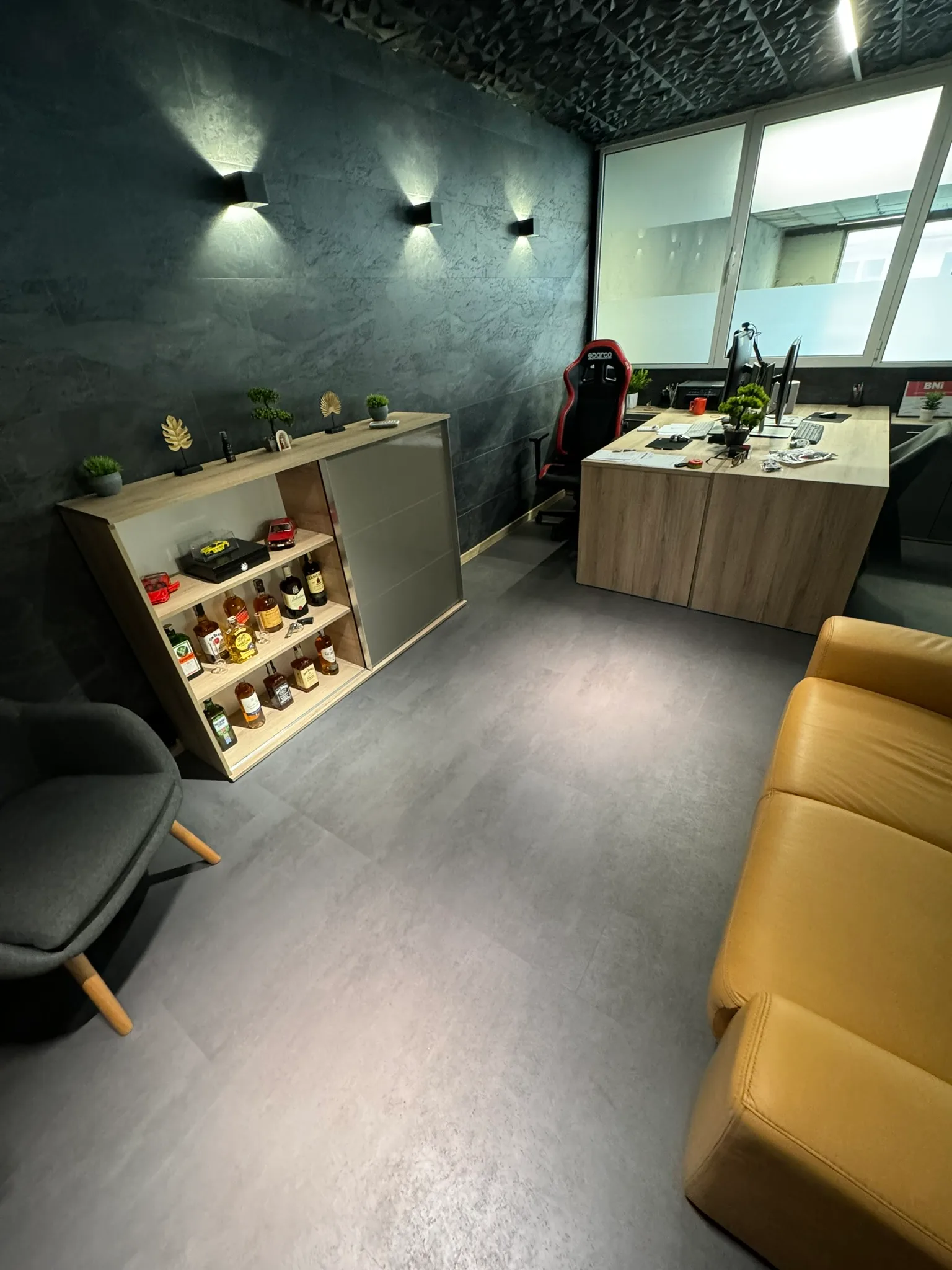 LVT настилка в бизнес пространство